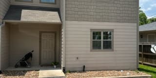 210 South Tesch Street Gallery 1