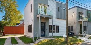 Modern and welcoming 3 bed 2.5 bath with balcony close to downtown! Gallery 1