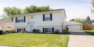 4 bed 2 bed For Rent in Country Club Manor! Gallery 1