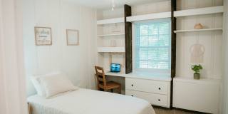 501 Hayes St. Gallery 16