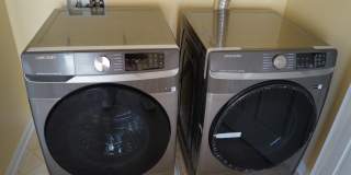 25575 AMERICA Square Gallery 73