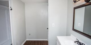 2819 26th Street Gallery 40