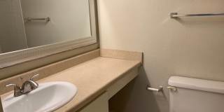 Second Floor 2BD/2BA Condo in Whispering Oaks! Gallery 5