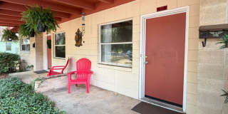 717 Edgewood Street Duplex Gallery 1