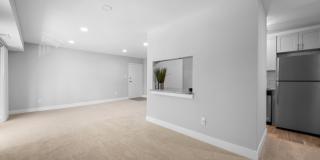 Gainsborough Court, Churchill Mews, and Copperfield Square Apartments & Townhomes Gallery 22