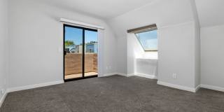 Mission Beach. 3 bedroom, 2.5 bath, 2 car garage, Gallery 16