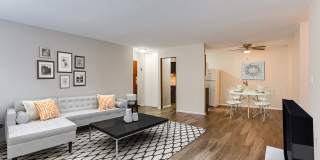 Eat Street Apartments Gallery 5