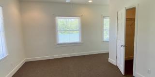 503 East University Boulevard Gallery 17