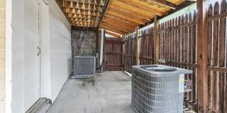 198 Oneida Street Gallery 22