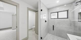 541 Chalet Avenue S Gallery 20