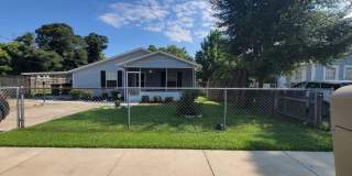 Charming three bedroom one bath home for rent. Gallery 1
