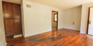 2731 Southeast Massachusetts Avenue Gallery 8