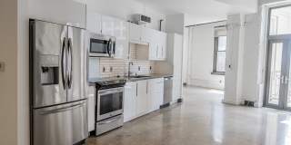 The Drakestone Gallery 71