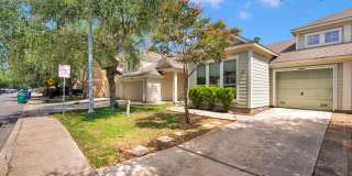 Beautiful 3 bedroom townhome available for rent for ASAP move in!!!! Medical Center Area!!! Beautiful 3 bedroom townhome available for rent for ASAP move in!!!! Medical Center Area!!! Gallery 17