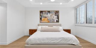 10433 Wilshire Boulevard Gallery 24