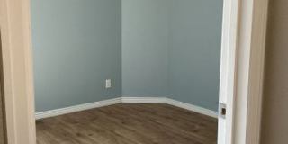 **Newly Upgraded Townhome** Gallery 16