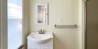 20301 Shelburne Road Gallery 16