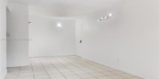 5841 Washington St Gallery 4