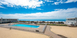 585 Dune Road Gallery 13