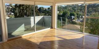 Modern Architectural Townhome Near Dodger Stadium - Echo Park - $5,295/Month Gallery 1