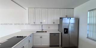 575 Oaks Ln Gallery 1