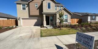 Beautiful Newer 4 Bedroom Home in Aspen-Sequoia Trails with Solar! Gallery 1