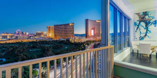 Fully Furnished High Rise with Wynn Golf Course Views! Gallery 45