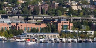 One Lakefront Gallery 3