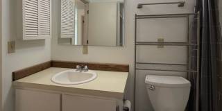 1 Bed / 1 Bath Houghton condo in Kirkland $1,795/month 1 Bed / 1 Bath Houghton condo in Kirkland $1,795/month Gallery 12