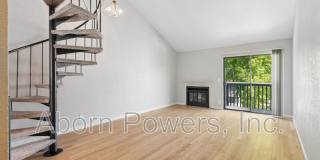 3180 Country Club Drive. Gallery 1