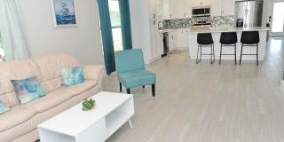 ANNUAL RENTAL Naples Park 3 Bedroom // 2 Bathroom Single Family Home Gallery 6