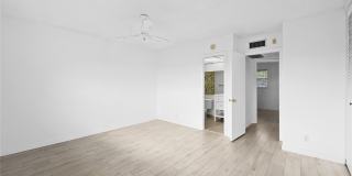 5031 W Oakland Park Boulevard Gallery 11
