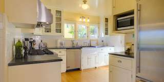 Glorious Gated Private 3 bed/ 3 bath Furnished Spanish Villa with Pool and Hot Tub in the Heart of Los Feliz! Gallery 17