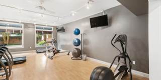 1BR, 1Ba Condo in Walker Square 1BR, 1Ba Condo in Walker Square Gallery 39