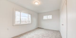 AVAILABLE JUNE 2026 -  4 Bedroom Full Renovation w/ Stunning Hilltop View & Central AC! Gallery 24