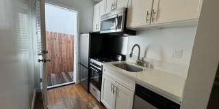 1215 Granville Ave. Gallery 17