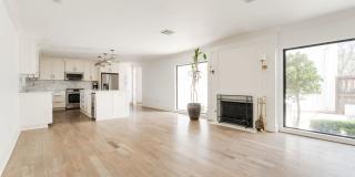 Beautiful Home in Nichols Hills + 3 bedrooms Gallery 5