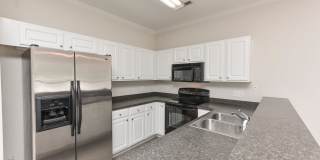 3BR 2.5BA Townhome in Pennington Square ~ Minutes to Fort Jackson, the VA hospital, USC Medical School, and I-77! Gallery 10