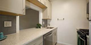 2 Consulate Drive Gallery 6