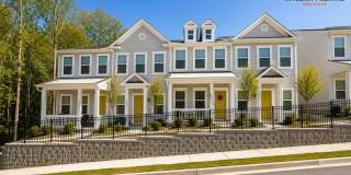 2Bd/2.5ba Townhome for Rent Near Downtown Mooresville - ASK ABOUT OUR LEASING SPECIAL Gallery 1