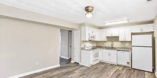 Renovated Townhome in Chesapeake Gallery 8