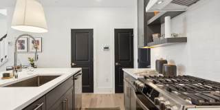 111 E CROMWELL Street Gallery 10