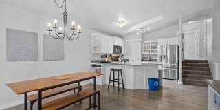 Bright & Comfortable 3 Bedroom Home Gallery 9