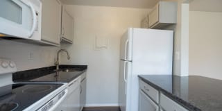 Cardinal Court Apartments Gallery 6