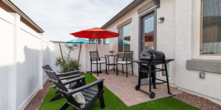 Vlux at Queen Creek Gallery 9