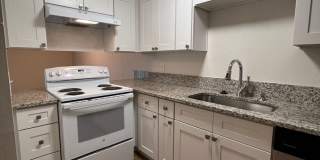 2 Bedroom Condo in Lake Oswego Gallery 13