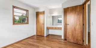 2 Bedroom in Westside School District Gallery 9
