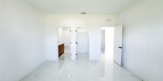 721 Bering Avenue S Gallery 18