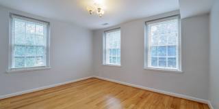 Sunny & Renovated 2BR 1BA in NW DC McLean Gardens Oasis! Gallery 21