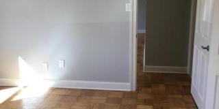2205 Greenery Ln Gallery 14